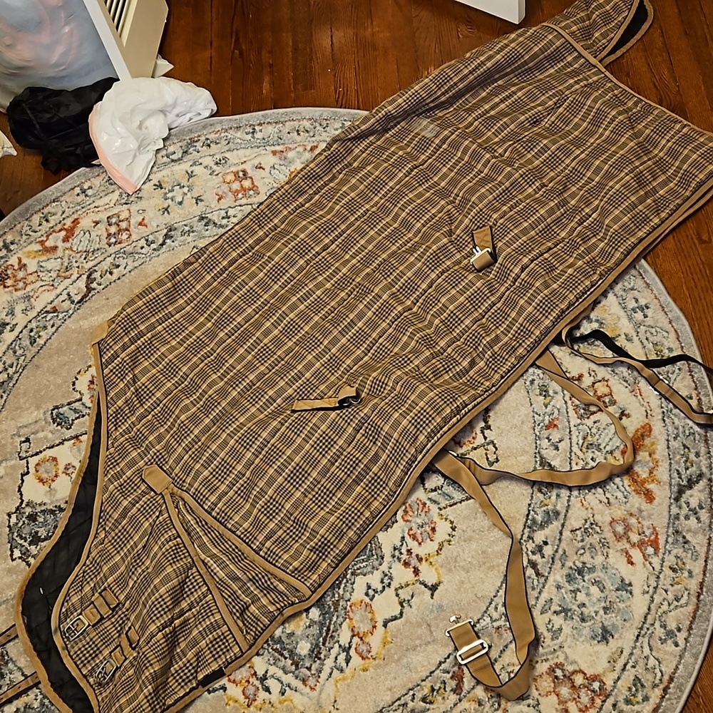 EUC! Medium weight horse blanket